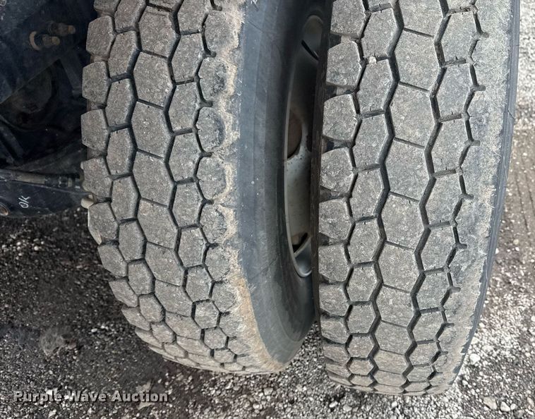 image for item EG2566 2010 Mack GU713 vacuum truck