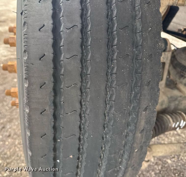 image for item EG2566 2010 Mack GU713 vacuum truck