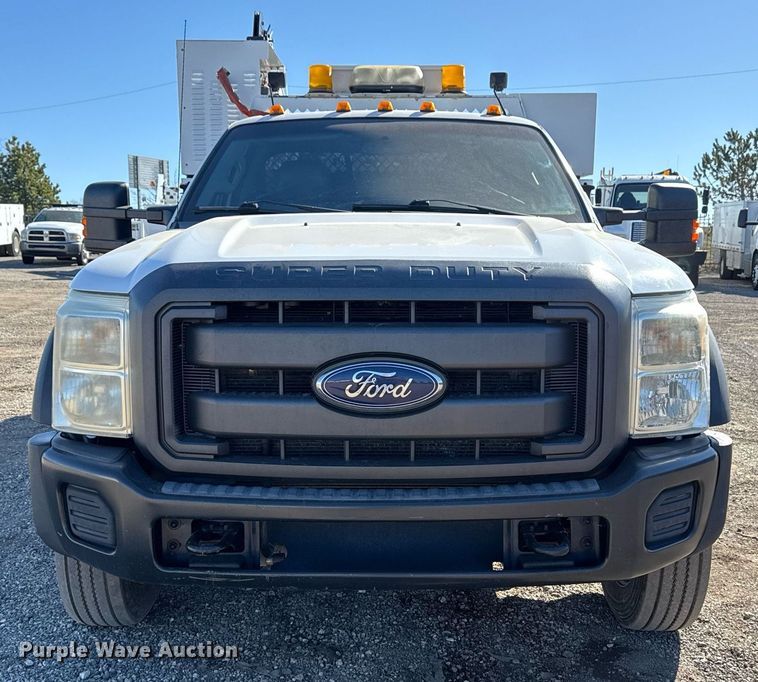 image for item EG2588 2013 Ford F550 Super Duty utility / service truck
