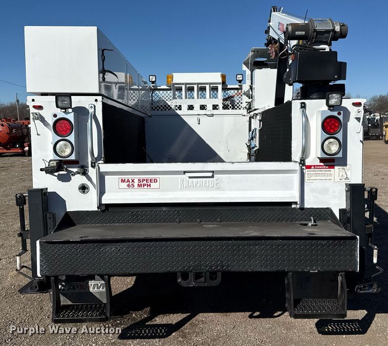 image for item EG2588 2013 Ford F550 Super Duty utility / service truck