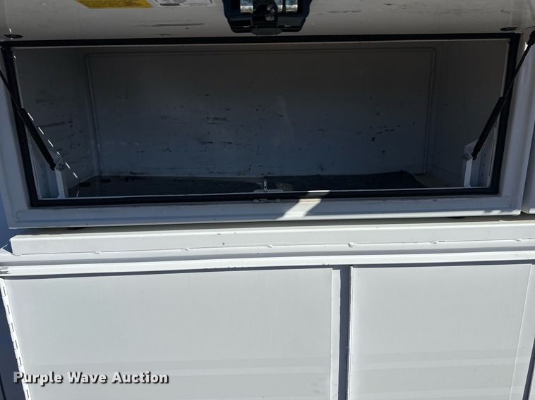 image for item EG2588 2013 Ford F550 Super Duty utility / service truck