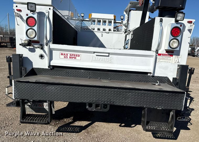 image for item EG2588 2013 Ford F550 Super Duty utility / service truck