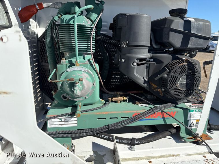 image for item EG2588 2013 Ford F550 Super Duty utility / service truck