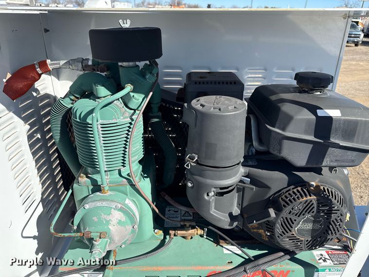 image for item EG2588 2013 Ford F550 Super Duty utility / service truck