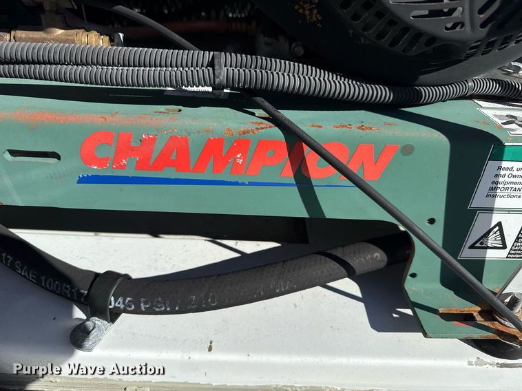 image for item EG2588 2013 Ford F550 Super Duty utility / service truck