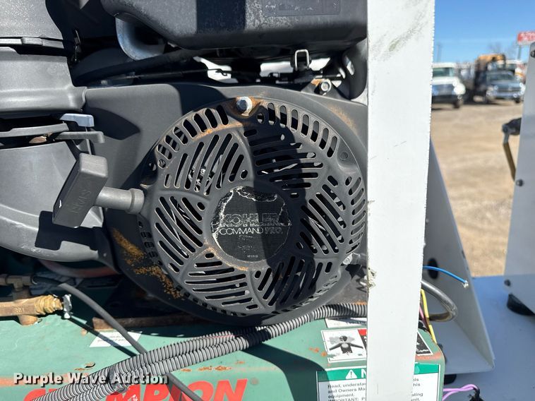 image for item EG2588 2013 Ford F550 Super Duty utility / service truck