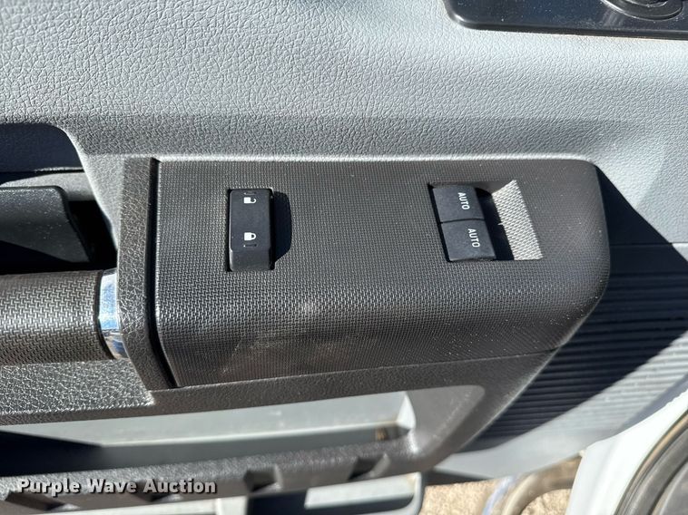 image for item EG2588 2013 Ford F550 Super Duty utility / service truck