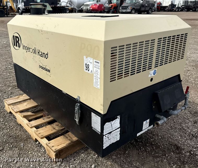 image for item EG2611 2011 Ingersoll Rand P90BWIRU air compressor