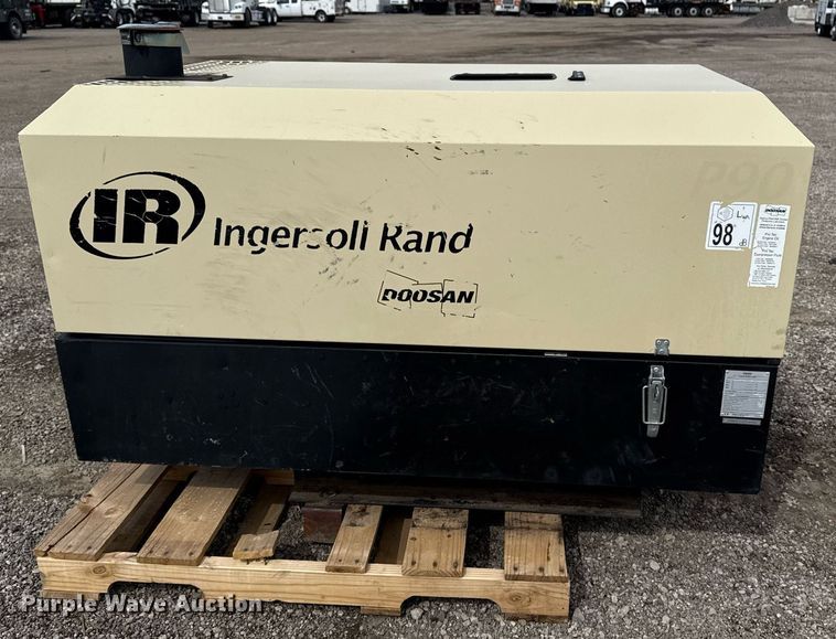 image for item EG2611 2011 Ingersoll Rand P90BWIRU air compressor