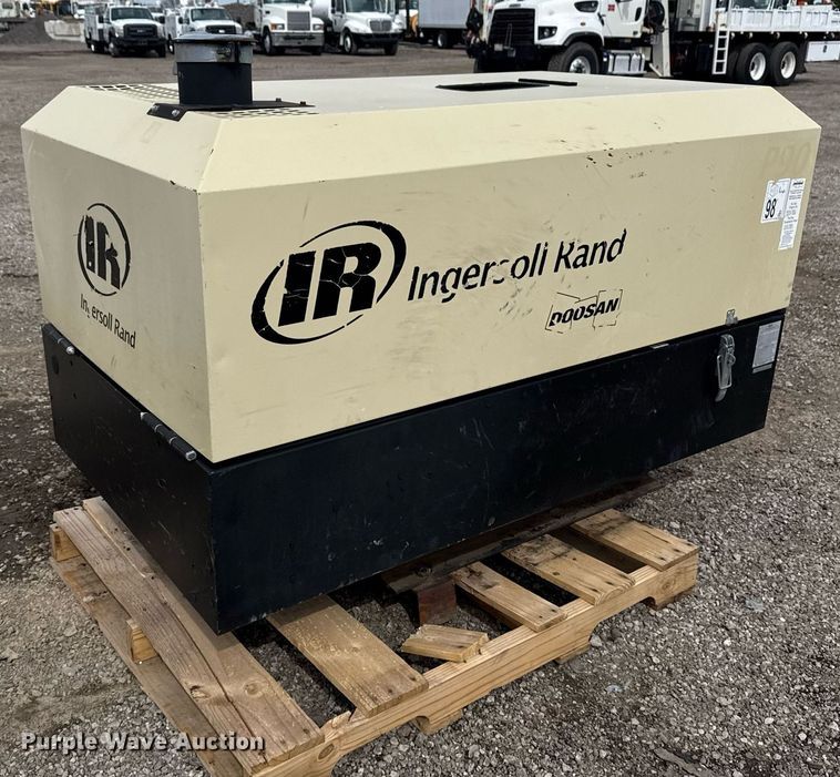 image for item EG2611 2011 Ingersoll Rand P90BWIRU air compressor