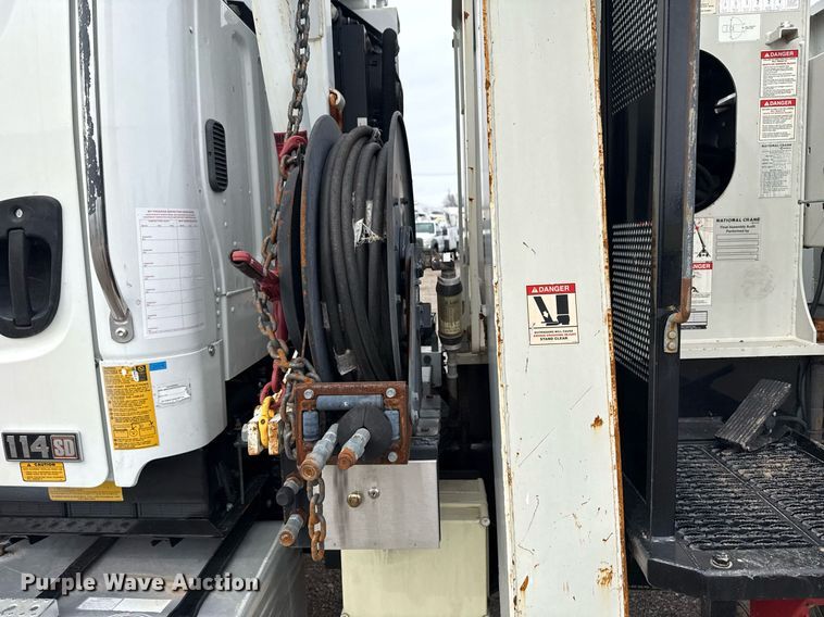 image for item EG2613 2012 Freightliner 114SD crane truck