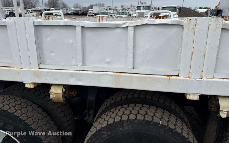 image for item EG2613 2012 Freightliner 114SD crane truck