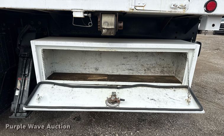 image for item EG2613 2012 Freightliner 114SD crane truck