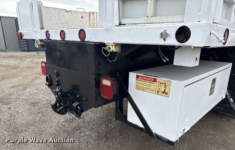 image for item EG2613 2012 Freightliner 114SD crane truck