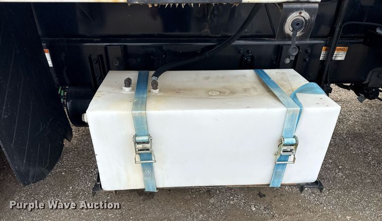 image for item EG2613 2012 Freightliner 114SD crane truck