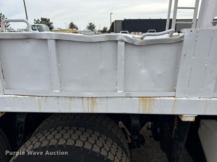 image for item EG2613 2012 Freightliner 114SD crane truck