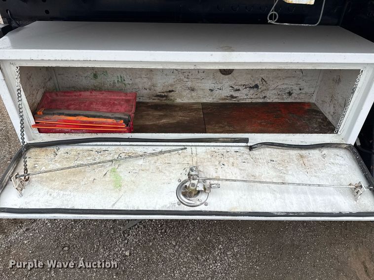 image for item EG2613 2012 Freightliner 114SD crane truck