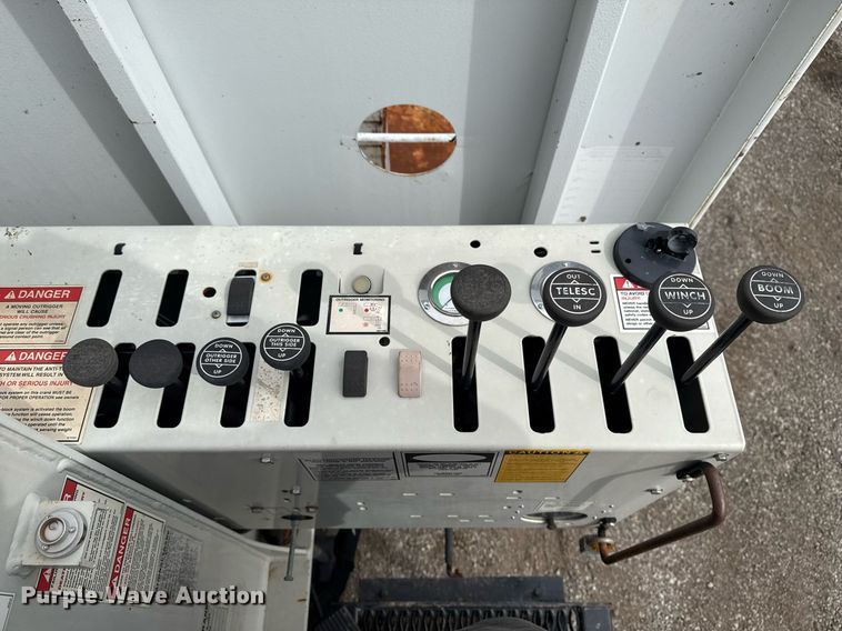 image for item EG2613 2012 Freightliner 114SD crane truck