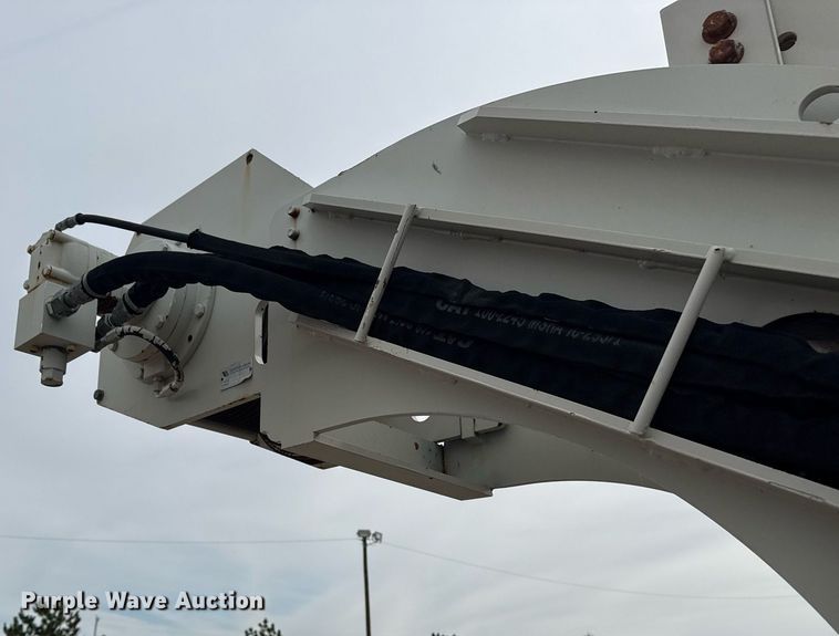 image for item EG2613 2012 Freightliner 114SD crane truck