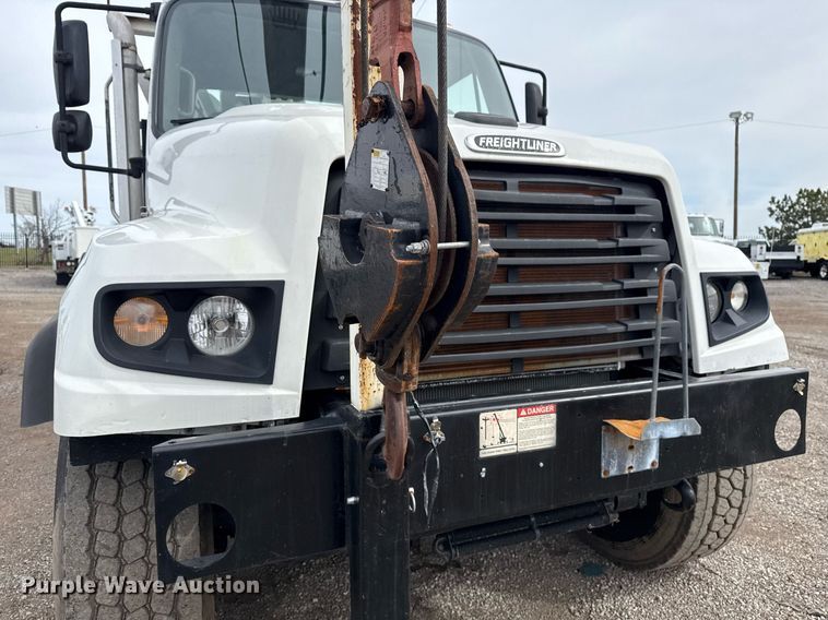 image for item EG2613 2012 Freightliner 114SD crane truck