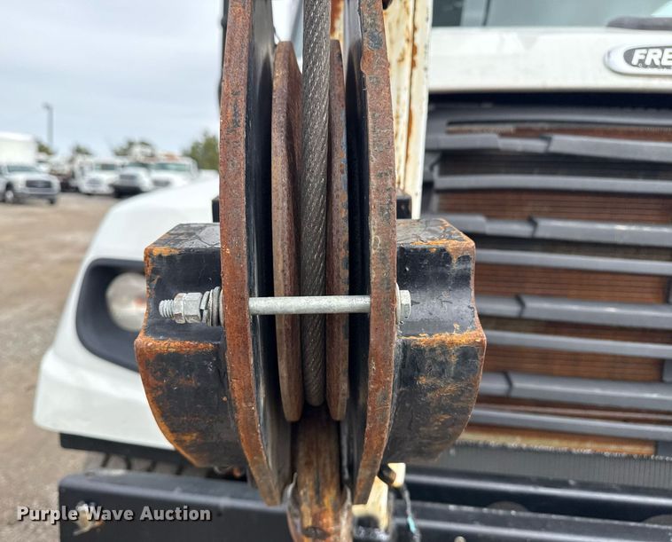 image for item EG2613 2012 Freightliner 114SD crane truck