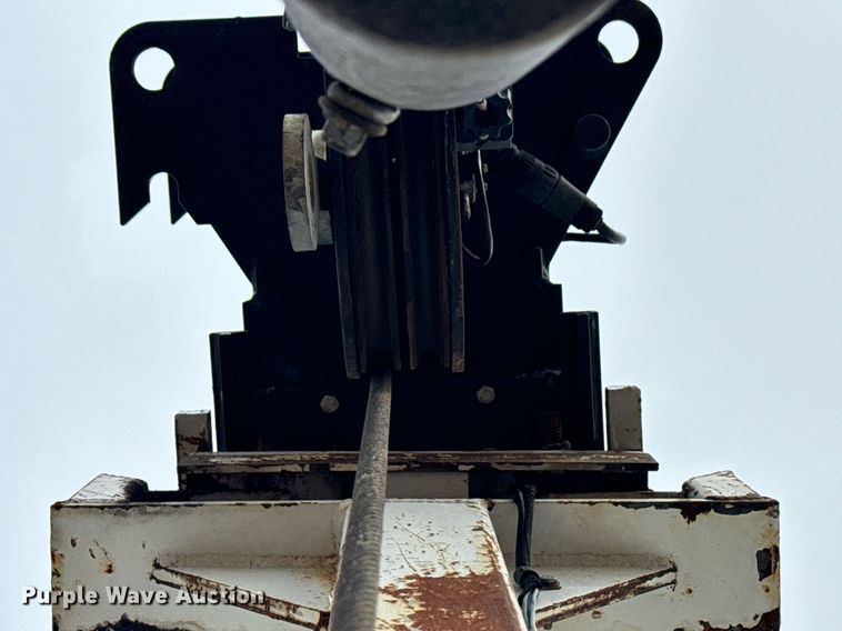 image for item EG2613 2012 Freightliner 114SD crane truck