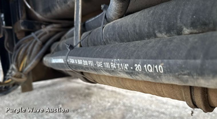 image for item EG2613 2012 Freightliner 114SD crane truck