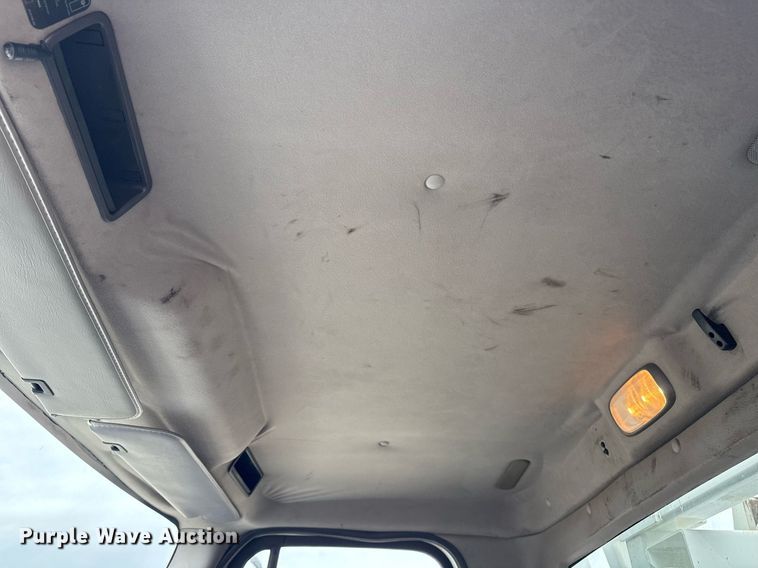 image for item EG2613 2012 Freightliner 114SD crane truck