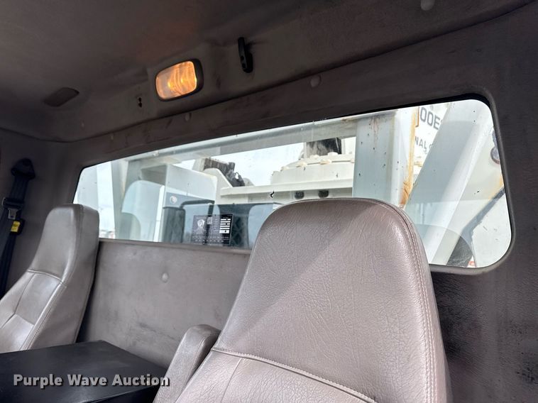 image for item EG2613 2012 Freightliner 114SD crane truck