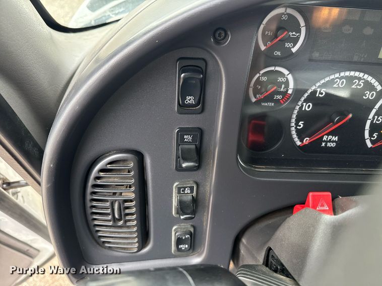 image for item EG2613 2012 Freightliner 114SD crane truck