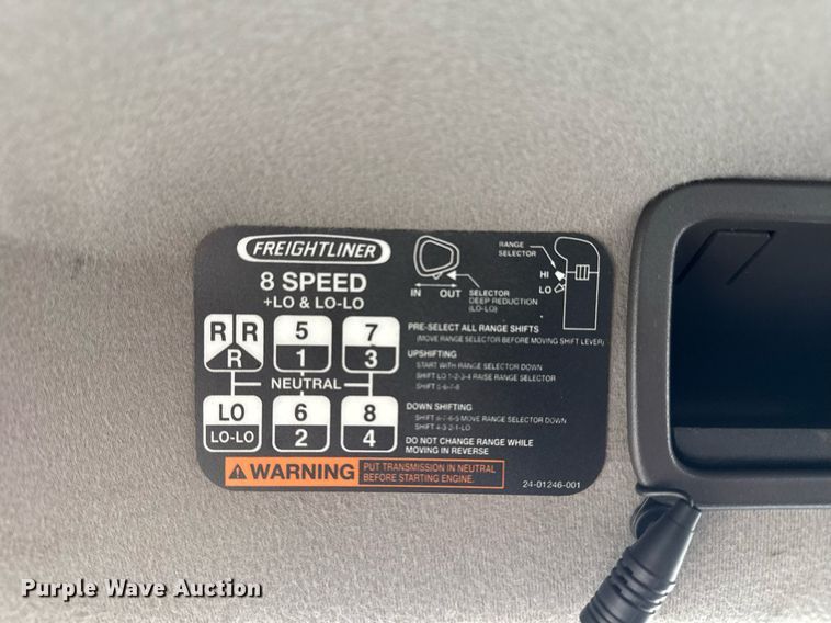 image for item EG2613 2012 Freightliner 114SD crane truck