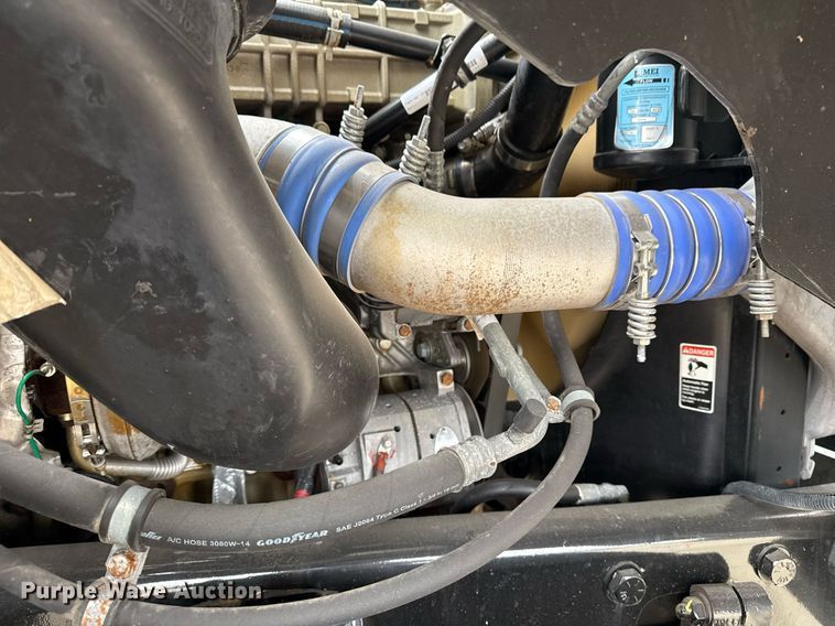 image for item EG2613 2012 Freightliner 114SD crane truck