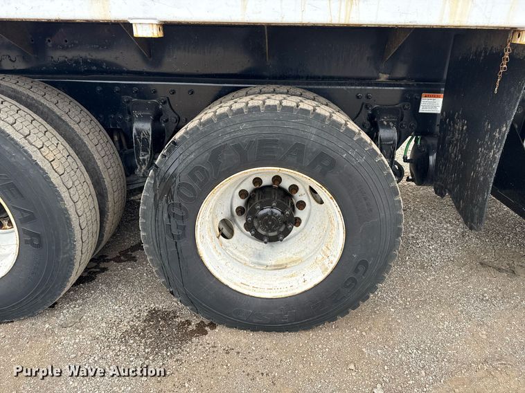 image for item EG2613 2012 Freightliner 114SD crane truck