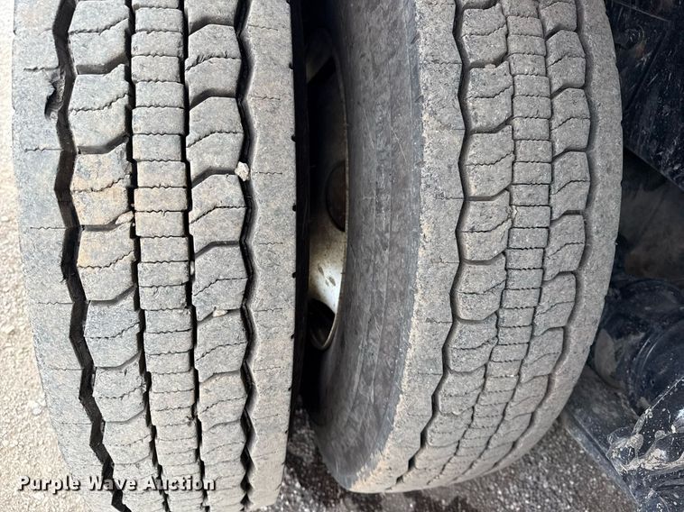 image for item EG2613 2012 Freightliner 114SD crane truck