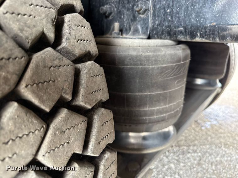 image for item EG2613 2012 Freightliner 114SD crane truck