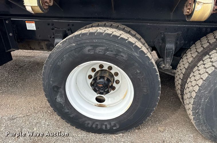 image for item EG2613 2012 Freightliner 114SD crane truck