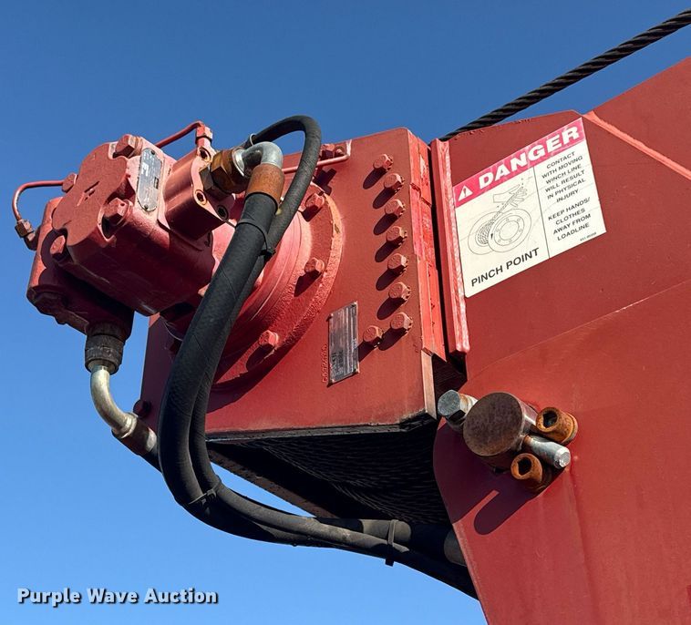 image for item EG2617 2007 Ford F750 Super Duty crane truck