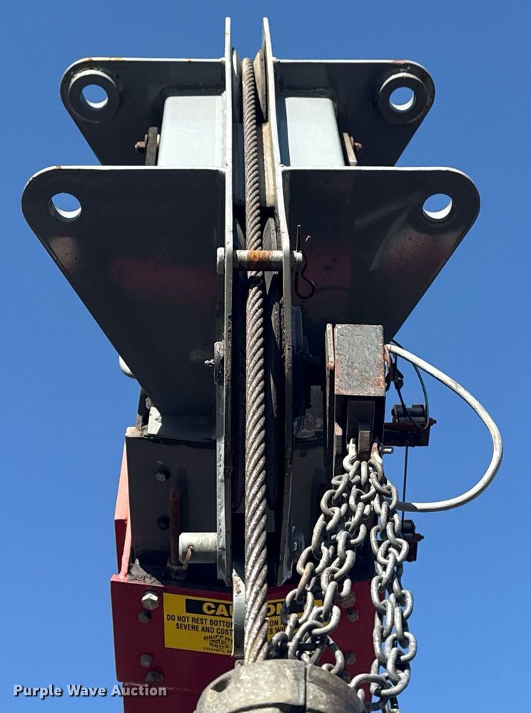 image for item EG2617 2007 Ford F750 Super Duty crane truck