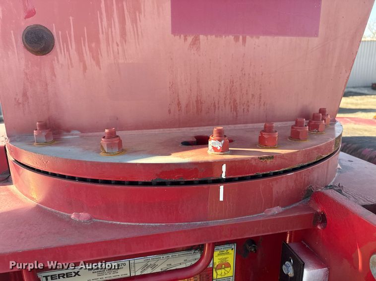 image for item EG2617 2007 Ford F750 Super Duty crane truck