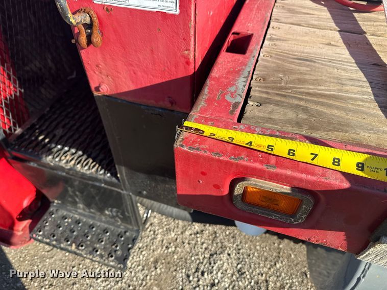 image for item EG2617 2007 Ford F750 Super Duty crane truck