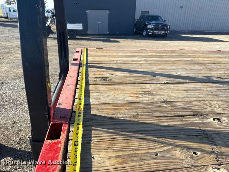 image for item EG2617 2007 Ford F750 Super Duty crane truck