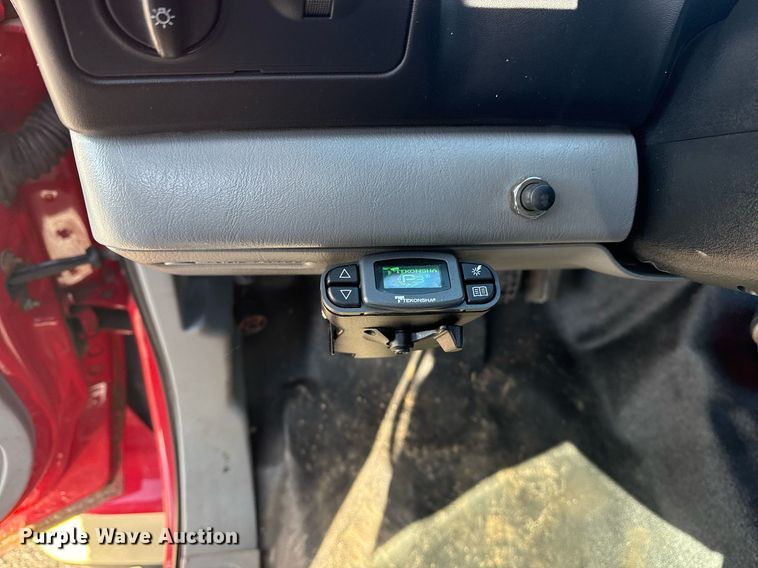 image for item EG2617 2007 Ford F750 Super Duty crane truck