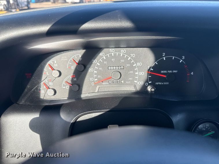 image for item EG2617 2007 Ford F750 Super Duty crane truck