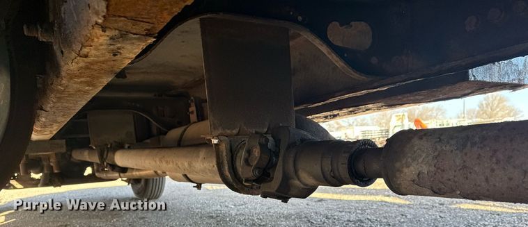 image for item EG2617 2007 Ford F750 Super Duty crane truck