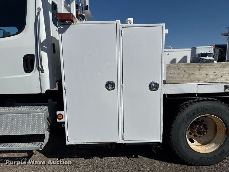 image for item EG2620 2007 Freightliner Business Class M2 Crew Cab crane truck