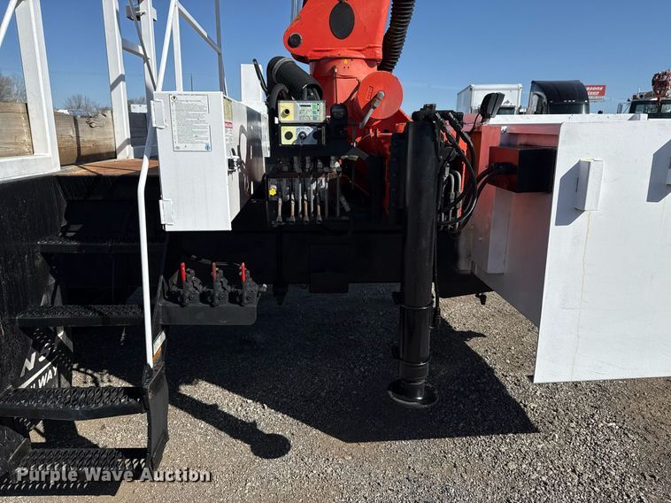 image for item EG2620 2007 Freightliner Business Class M2 Crew Cab crane truck