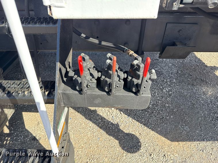 image for item EG2620 2007 Freightliner Business Class M2 Crew Cab crane truck