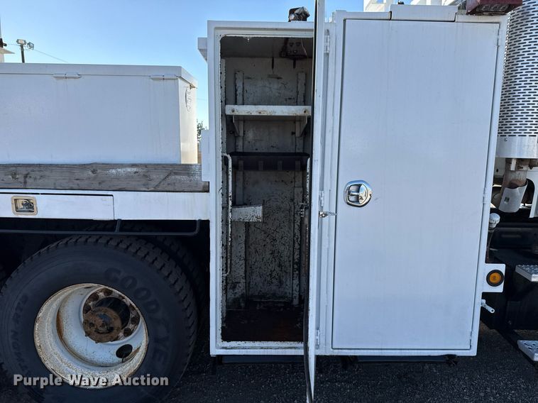 image for item EG2620 2007 Freightliner Business Class M2 Crew Cab crane truck