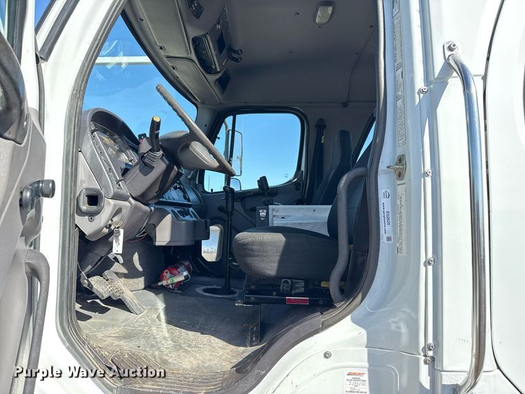 image for item EG2620 2007 Freightliner Business Class M2 Crew Cab crane truck