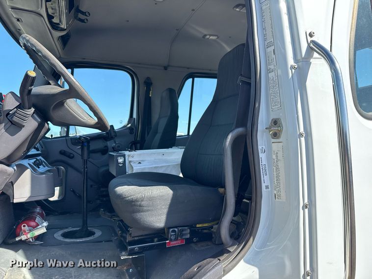 image for item EG2620 2007 Freightliner Business Class M2 Crew Cab crane truck